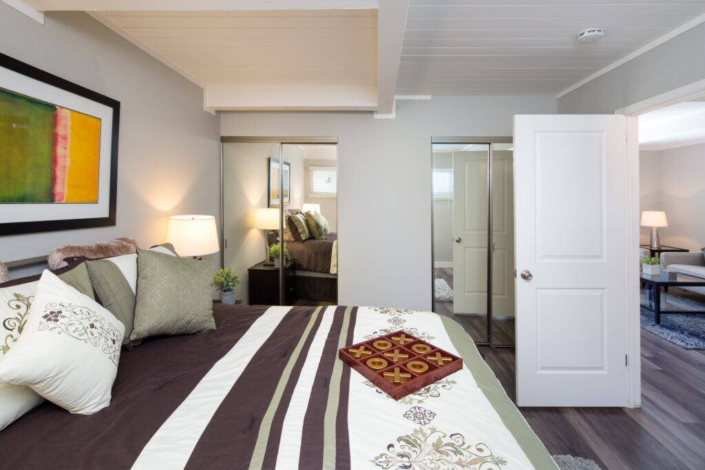 250 W. Jackson | Bedroom | Valiance Capital